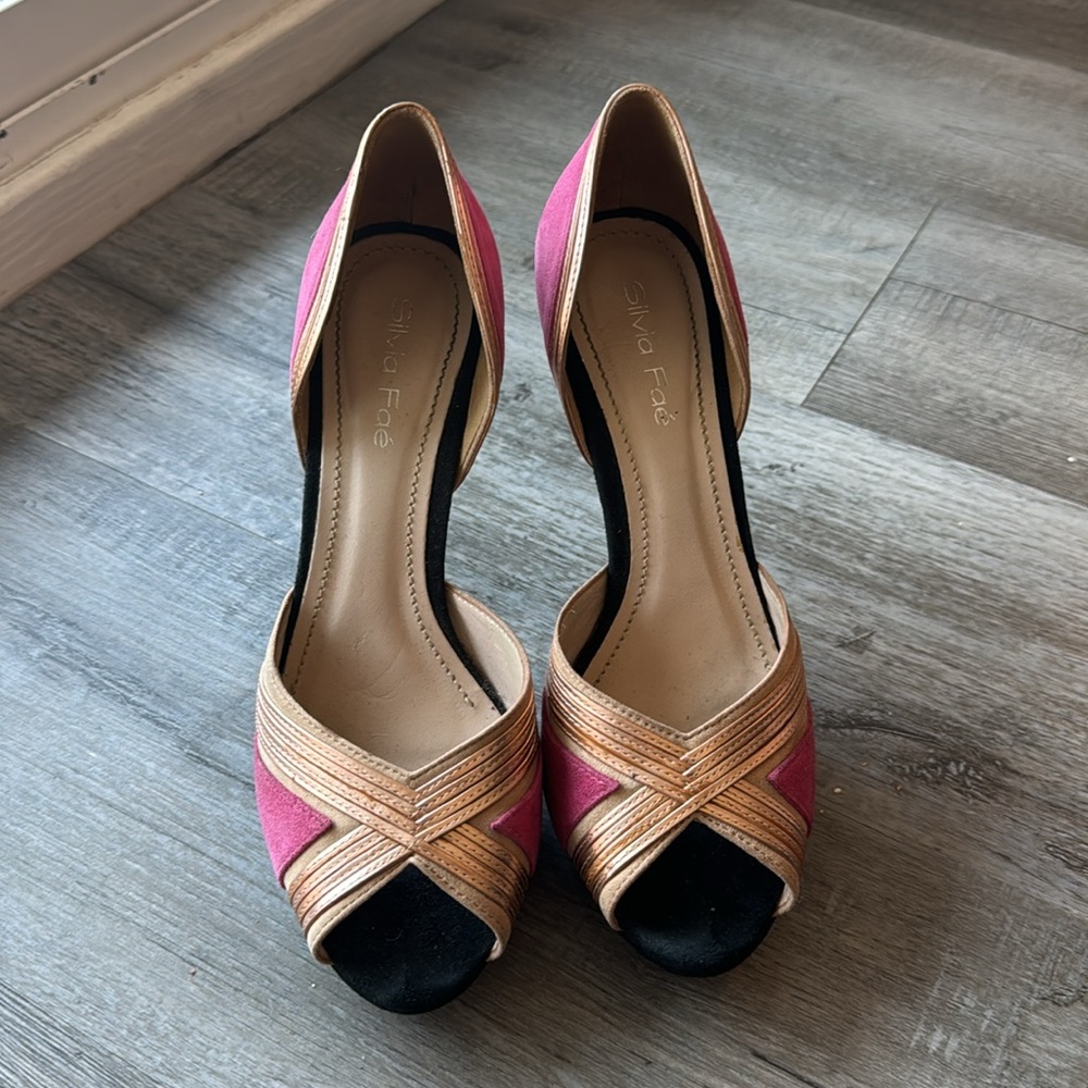 Imported from Brazil, Rose Gold, Pink& Black Suede, Open Toed Pumps - Picture 3 of 6